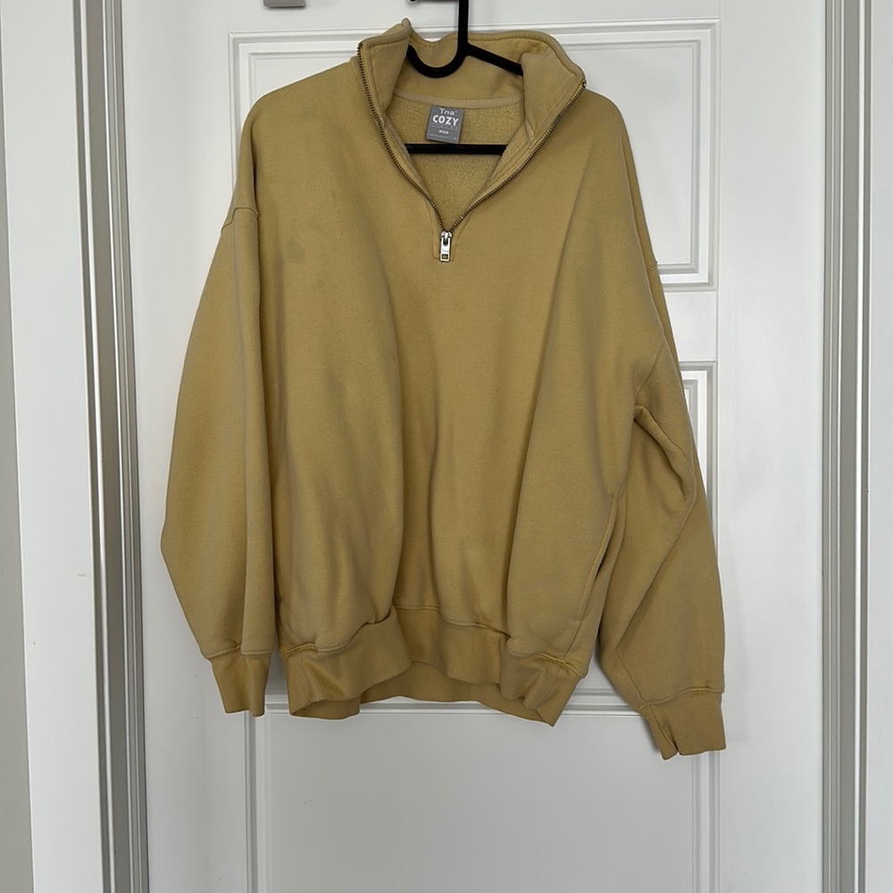TNA mega fleece 1/4 zip * stained